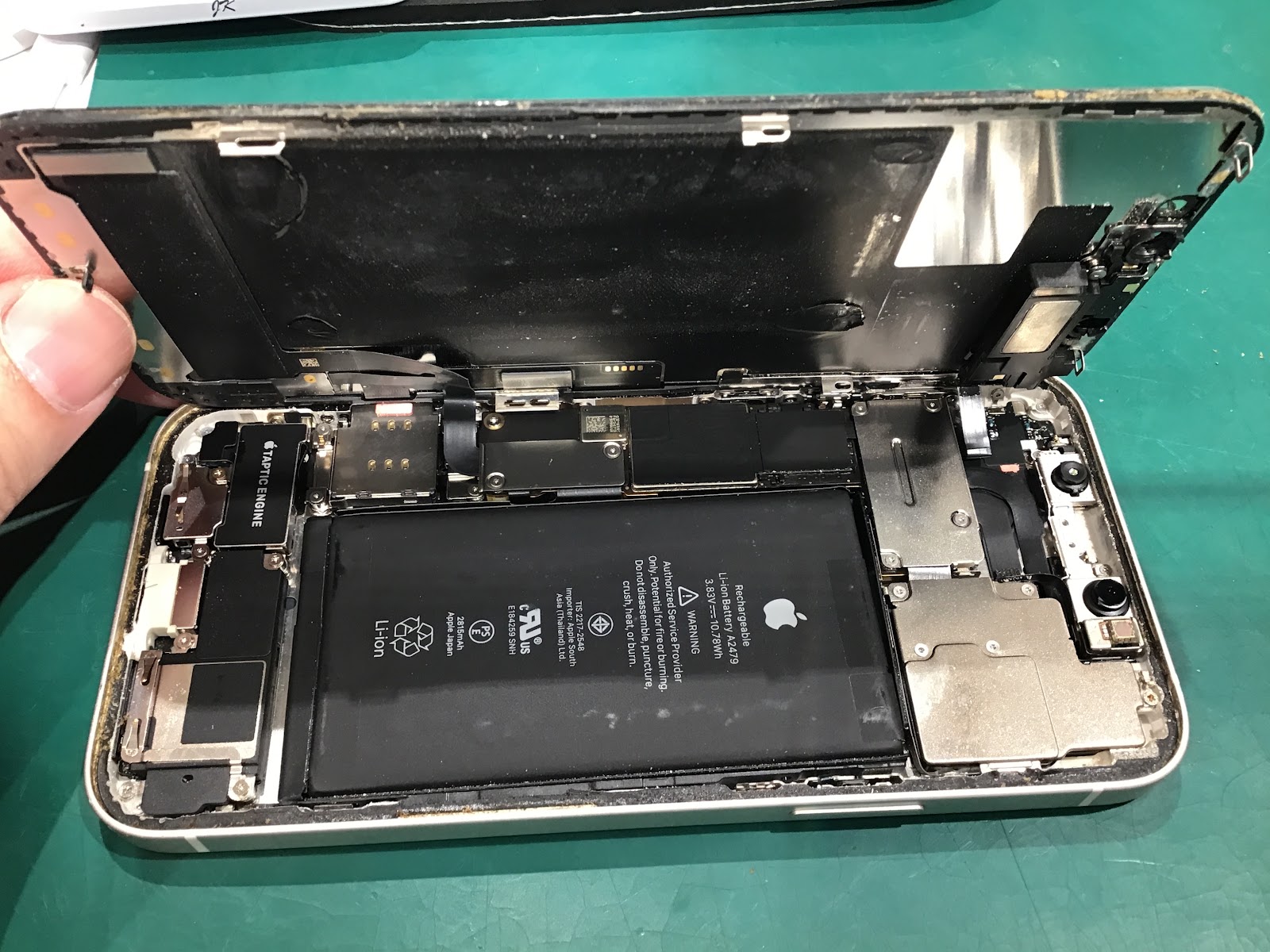 iPhone12の画面交換を承りました！【スマホ修理工房丸井錦糸町】